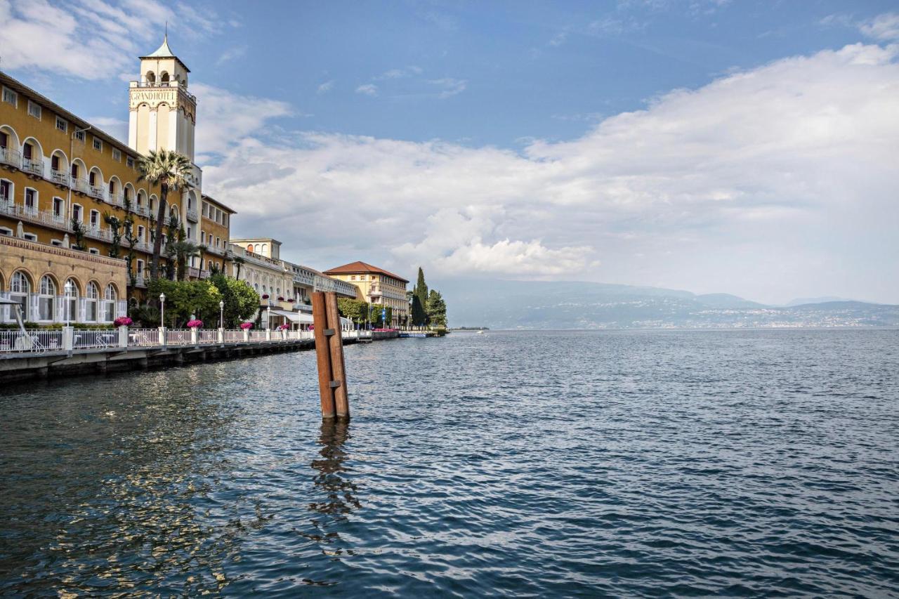 Le Pleiadi Elettra Apartment Gardone Riviera Bagian luar foto